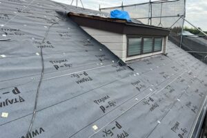 横浜市港南区でカバー工法による屋根修理とと外壁の雨漏り修理　ルーフィング新設